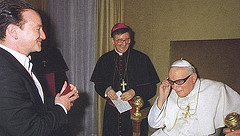Pope-John Paul-and-Bono.jpg