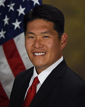 330px-Robert_Hur_Official_Photo.jpg