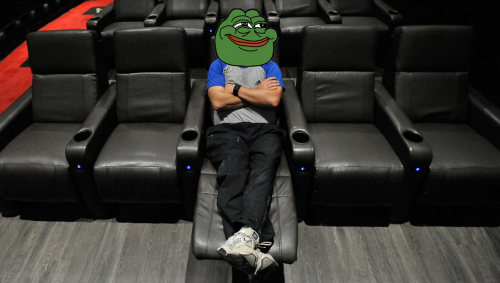 pepe-sit-back02.png